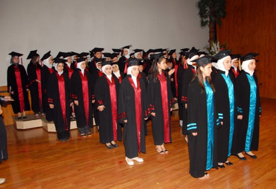 حفلة تكريم طالبات الشهادتين .. الثانوية والتعليم الأساسي لعام 2010 